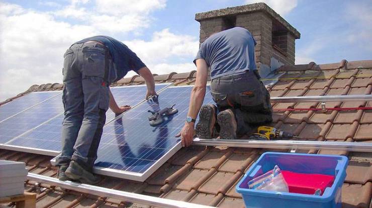 Building_Your_Own_Solar_Power_Source_For_Your_Home